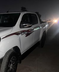 سلام وعليكم. هايلوكس ٢٠١٧فورويل كويتيه السياره مكينة نظيفة  لا تنقيص و...