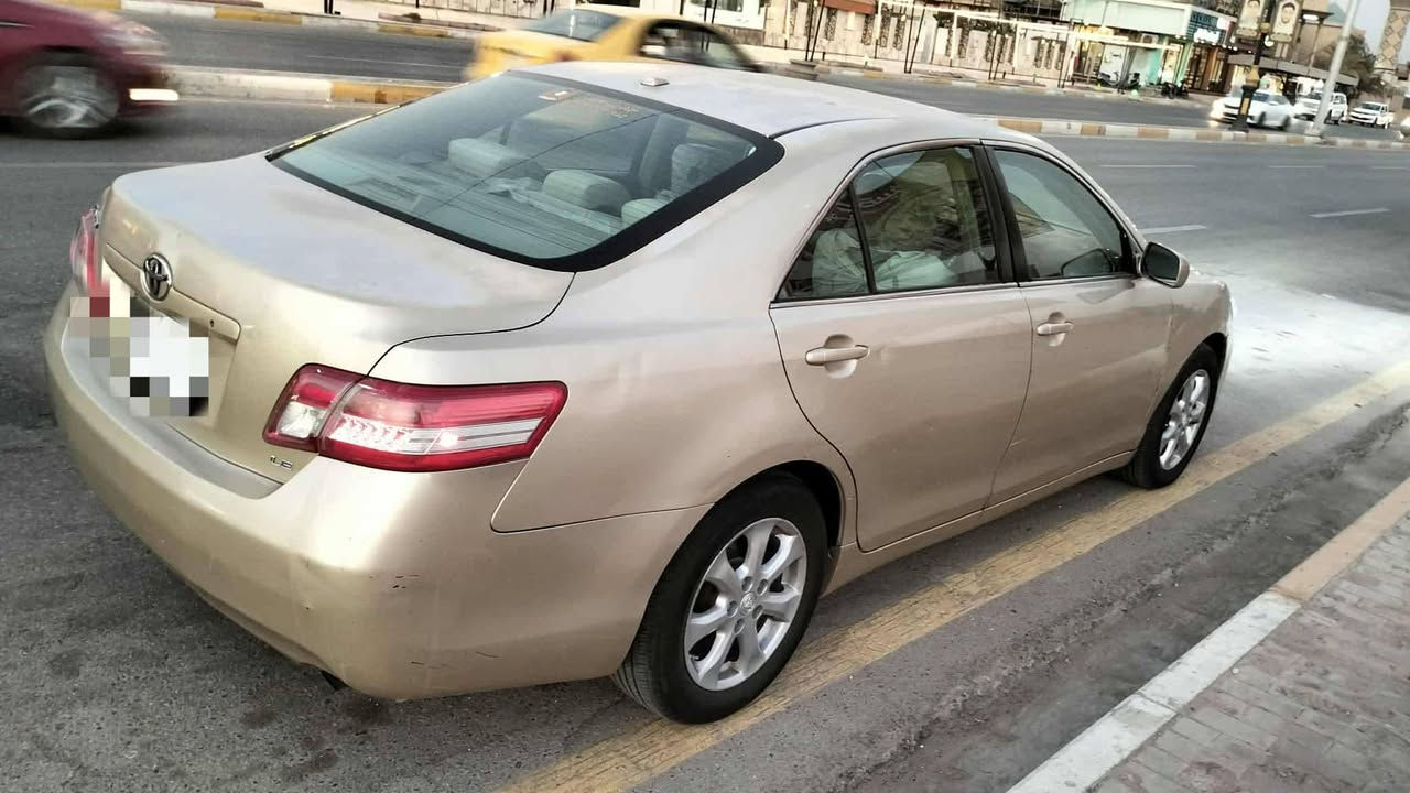 السلام عليكم
كامري مديل 2010 وارد امريكي سيارة مكفوله من صبغ وتبديل بيه بس بارد واضح بسونار رقم انكليزي بسامينه مداور بي وكت سنويه جديده مكينه وكير شرط حداديه تخم تاير سياره جاهزه سونار ب منشور وي صور سعره 88 مجال بسيط العنوان سماوه  رقم التليفون ***********
