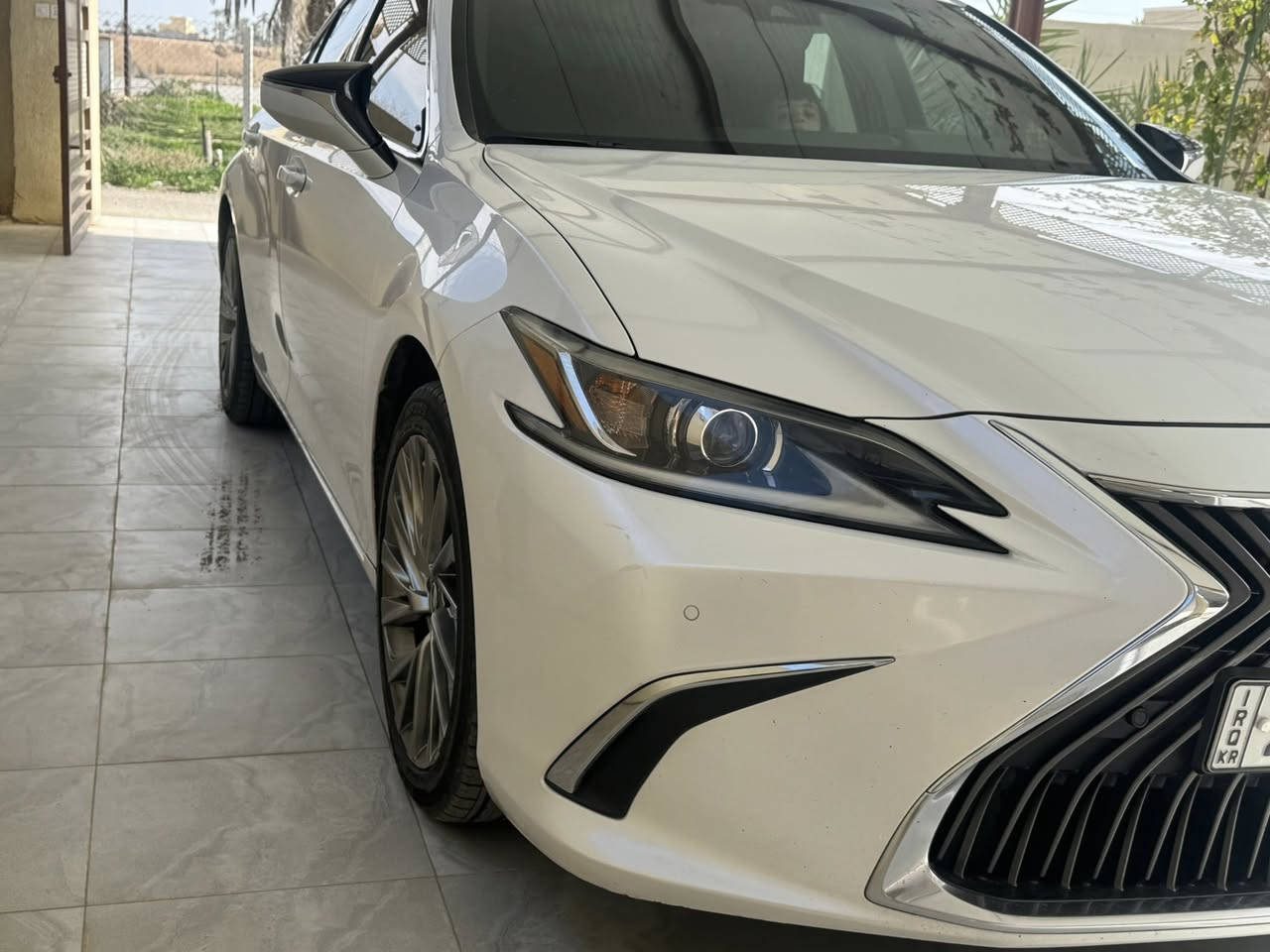 سلام عليكم للبيع لكززes350
وارد امريكي 6سلندر
رقم اربيل 
💵السعر29:500 
مكفولة كفالة عامة مكفولة من الشخط والرصعات
المواصفات
تحكم شاشة السيارة كامل موس 
السيارة ماشية 105
لايت Led وعدسة زينون
كشنات كهرباء
ستيرن كهرباء
تحكم ستيرن وتحديد مسار وتوقف ذاتي
محرك 3500 V6
فتحة 
شحن wif
تبريد قطعتين 
انظمة سياقة 3
‎كشنات جلد
مري كهرباء واشارة ترحيب
مكان السيارة صلاح الدين 
***********
