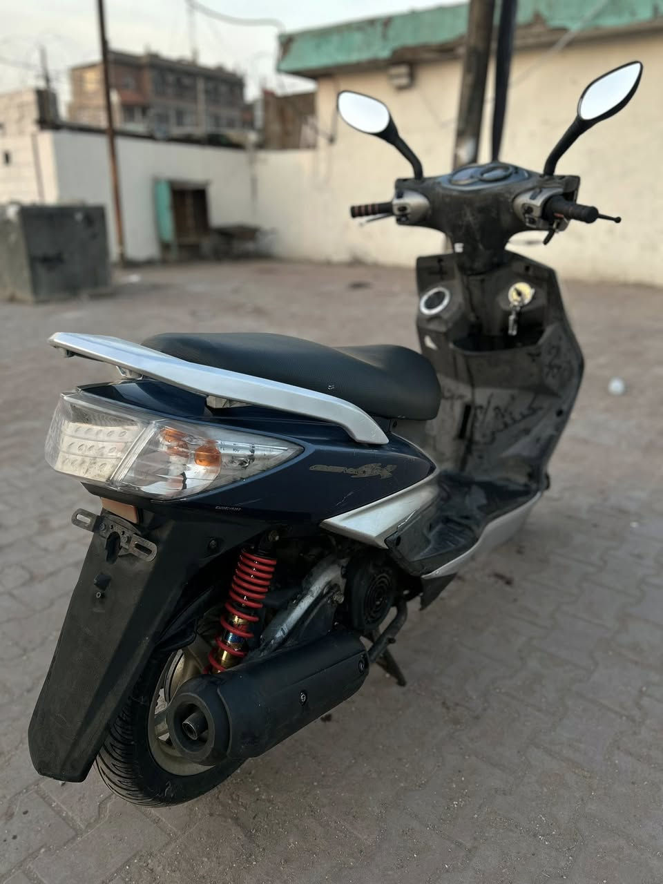 سكنس فحل نوزل كفاله عامه تاخذها من باب البيت جيب لفيتر ليعجبك كلها شغاله ومختمه مكينه ناعمه كلش مكاني بغداد البنوك *********** السعر 650
