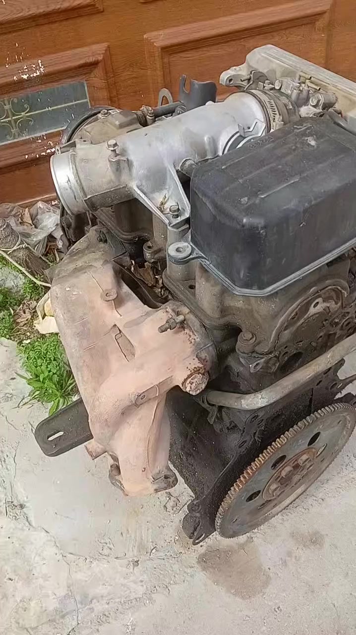 سڵاو پەم مەکینەمان هەیە بۆفرۆشتن مەکینە 12بەخی مازدای کەرە تۆپیو  مەکینەکە بوخاری هەیە کەوەرەکەی ژکو جوانە لەسلێمانیم سعری گونجاوە 270 هەزارو که مێ مەجال ***********
