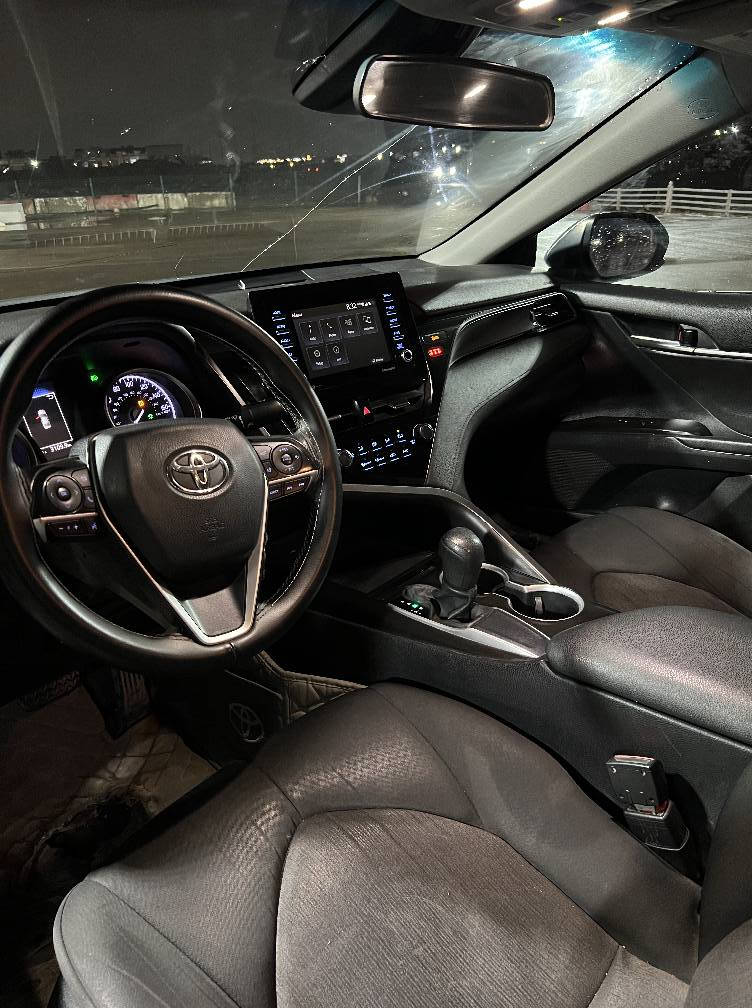 تويوتا كامري ٢٠٢١ LE ئةمريكي گێرو مەکینەو کارەبایی بەشەرت سێ پارچەو نیوی سبوغە دوو دەرگای کلێری ئەمریکایە سۆنەرم دانایە  نةرمة تةزرةكي هةية رادارو حاسەو بەردی گزۆزی بەشەرت تەبریت بەشەرت  تەحویلو غرامە بەشەرت بەناوی. خۆمە رەقەمو سەنەوی تازەیە 
سعری 165 مةجال 
*********** وەتسێەپ
*********** أربيل, العراق
