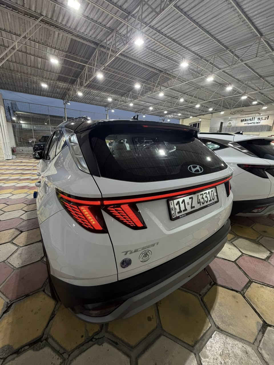 السلام عليكم لبيع.  2025 
ماشيه 16 الف. سونار واصح بصور
‏HYUNDAI TUCSON 2026

➖ ضمان شركة هونداي الاولى ✔️
ماشيه 16 الف 🚗🚗

➖ تشغيل بصمة وتشغيل عن بُعد
➖ كراسي أمامية كهربائية
➖ جنطة كهربائية
➖ مانع اصطدام خلفي + رادار
➖ المراية تعتيم ذاتي
➖ ويل كب قياس 19
➖ حساسات أمامي وخلفي
➖ شاشة متصلة حديثة
➖ كاميرا 360  
➖ داخلية Black Piano فخمة
➖التحكمات الداخلية بجميع الأزرار لمس 
➖ شاحن تلفون واير ليس
📞 للاستفسار أكثر الاتصال على الرقم 
السعر232 ورقه 

***********
***********

📍 بغداد – معارض البياع – الشارع الثاني
