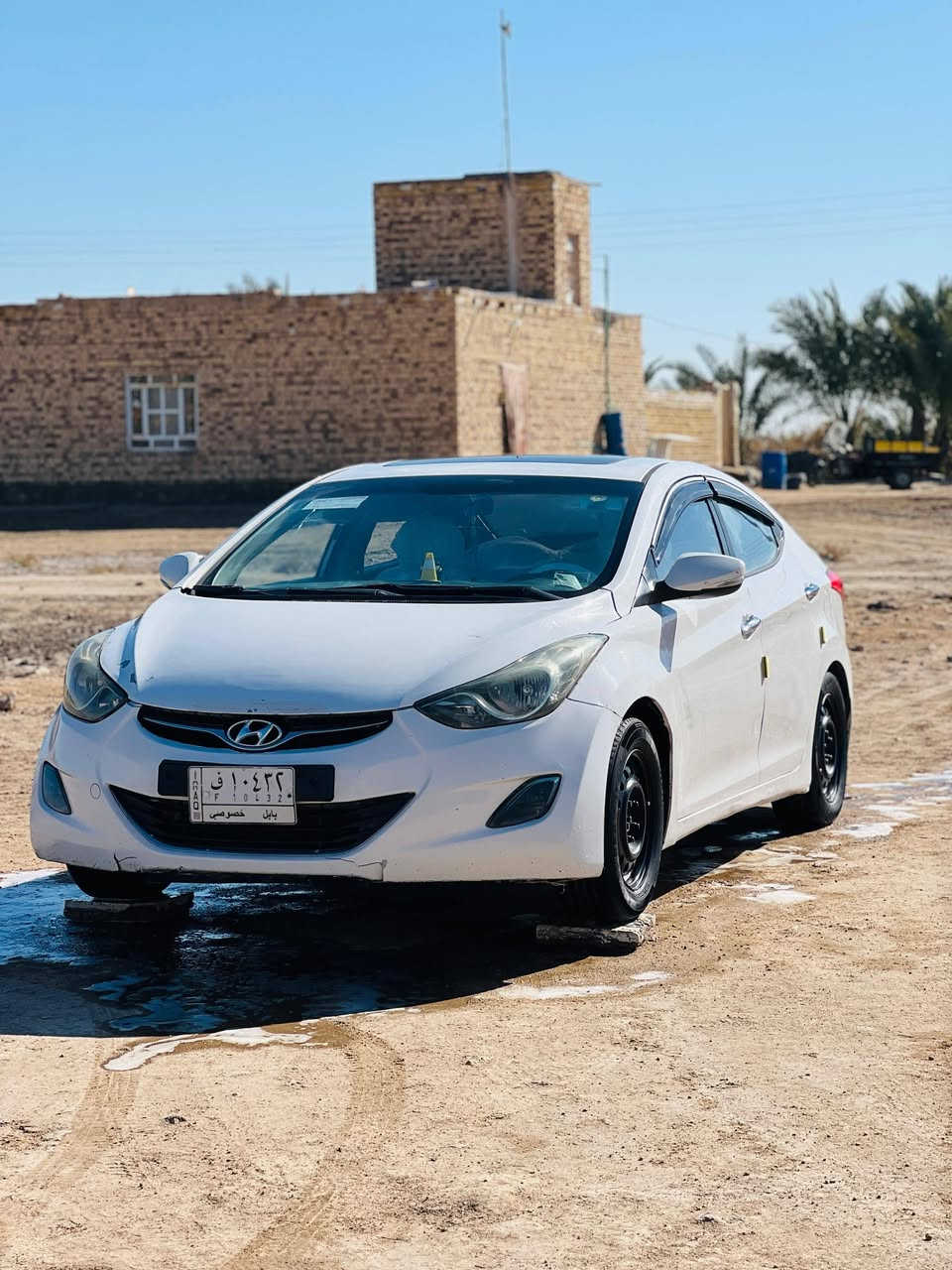 السلام عليكم
النتره ١٣ خليجي مكينه ١٦٠٠ سياره نضيفه وحلوه بيه جاملغ وبنيد مبدل السياره بلنجف سعره 100 وبيه مجال قليل  ***********
