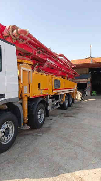 بام بتس ماستر موديل 2013 دخول جديد 53 متر  للبيع رقمي ***********
