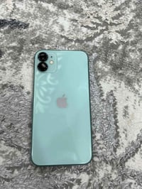 ايفون ١١ عادي • ٦٤ جيجا • بطارية ٩٧٪