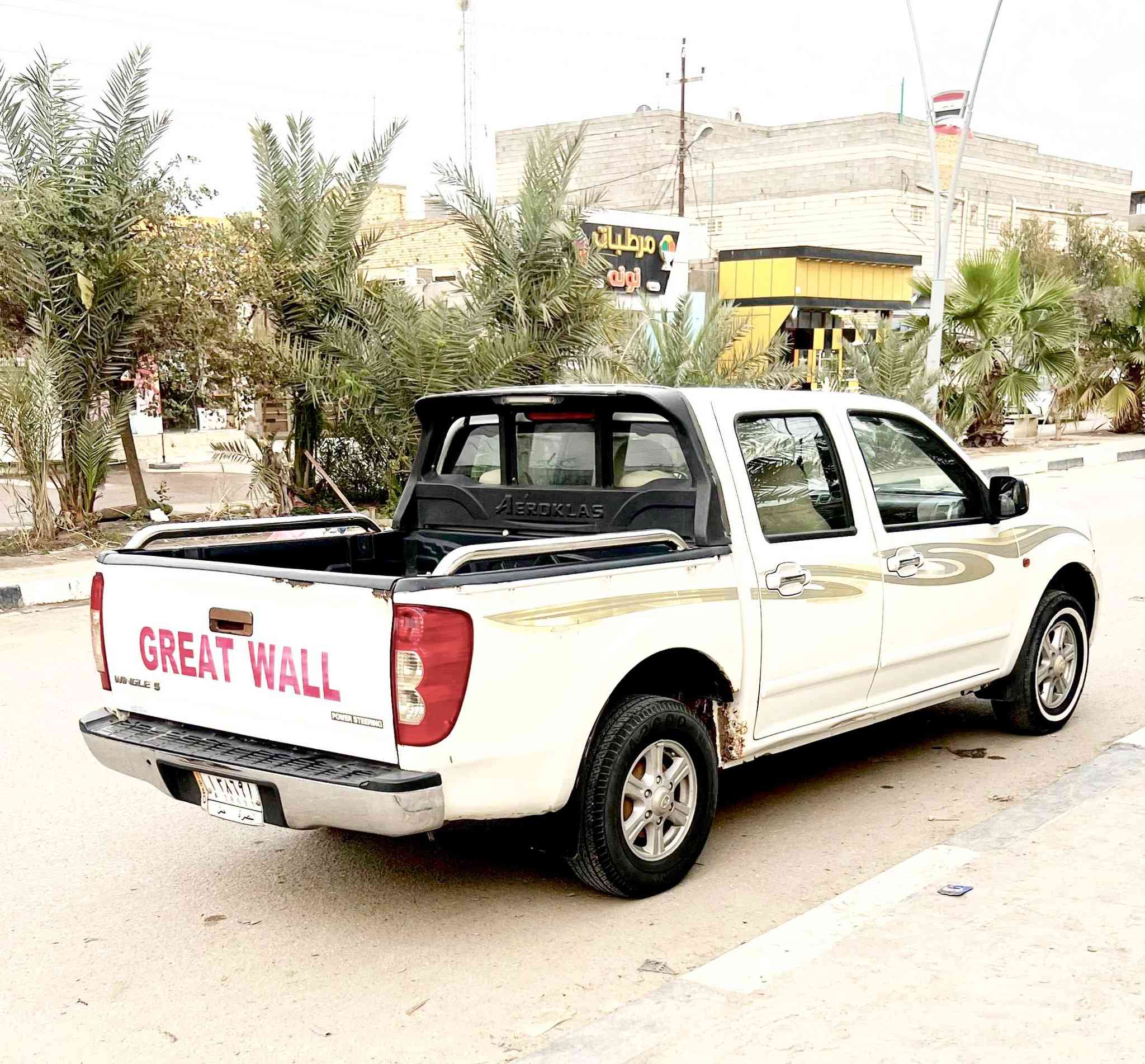 كريت ويل مديل 2014 رقم بصره بسمنه تحويل مباشر بيه صار شخطين بالجاملغ الخلفي جوه ومعجناهن وصبغناهن واكف يم المحل وشخطته ستوته مكان البصره قصاء القرنه *********** السعر 68قفل فقط حك الجيه شي بسيط
