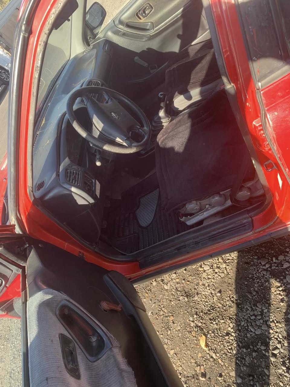 السلام عليكم البيع سياره نيسان سني موديال٩١بسمي رقم بغداد جديددهزه جديد تحويل ثاني يوم مكينه جديده الكشر كله بلادي تخم تاير جديد والداخل نضيف السعر ٣٥وبيه مجال الطيبين مكاني بغداد التاجي *********** بي واتساب
