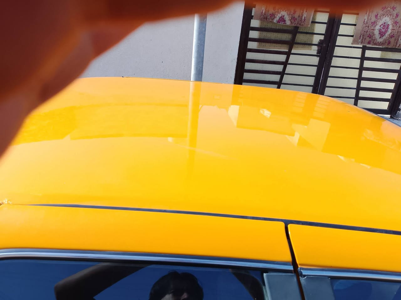 بيجو بارس 18 مكفوله ضربه وتبديل بيه خياسان بالهلالات شرط سونار تخم تاير مكينه صارله شهرين شاده ملون ونص  تبريد تتفئه شاشه سياره جاهزه للبيع ***********
