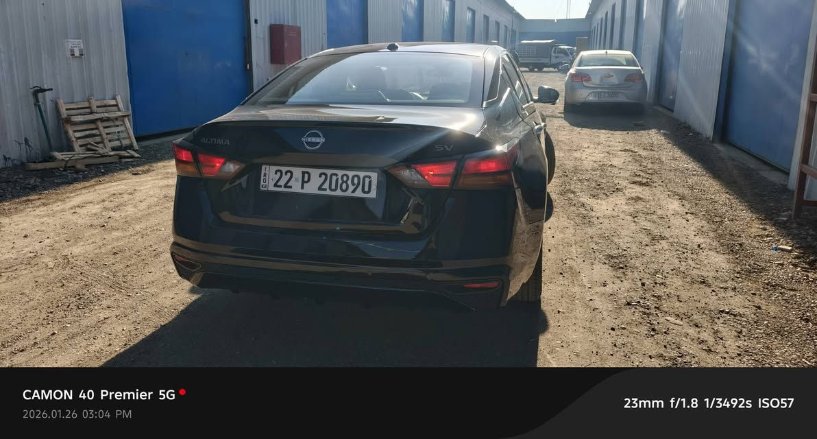 Nissan altima 2023
دخول 2025 
وارد امريكي ضررها دعاميه اماميه واكعه 
باب +جاملغ خلفي كلير من امريكا فقط 
مواصفات sv 
 رادارات 
تحديد مسار 
نقاط عمياء 
Carplay & Android Auto 
كشنات مخمل كرسي السائق كهربائي
ستيرن هزاز عند الخروج عن المسار 
2500 cc محرك 
ماشيه 46 الف ميل 
السياره ع ايدي مرقمه جديد سنويه وهزه جديده 
السياره مكفوله من صدر وتبريد وكير ومحرك وكشر  وتبريد عدا حادثها الامريكي 
السياره كلش نظيفة وع ايدي دهن فقط ميتاسو 
السياره بأسمي تريد وكاله او تحويل 
السعر  160 وبيها مجال 
للتواصل ***********
