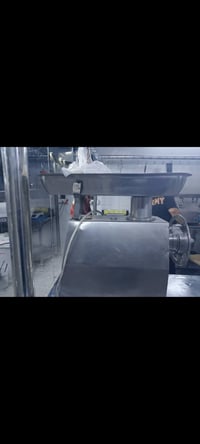 مثرامه حجم32 للبيع مكان بغداد الشعب 07766122810