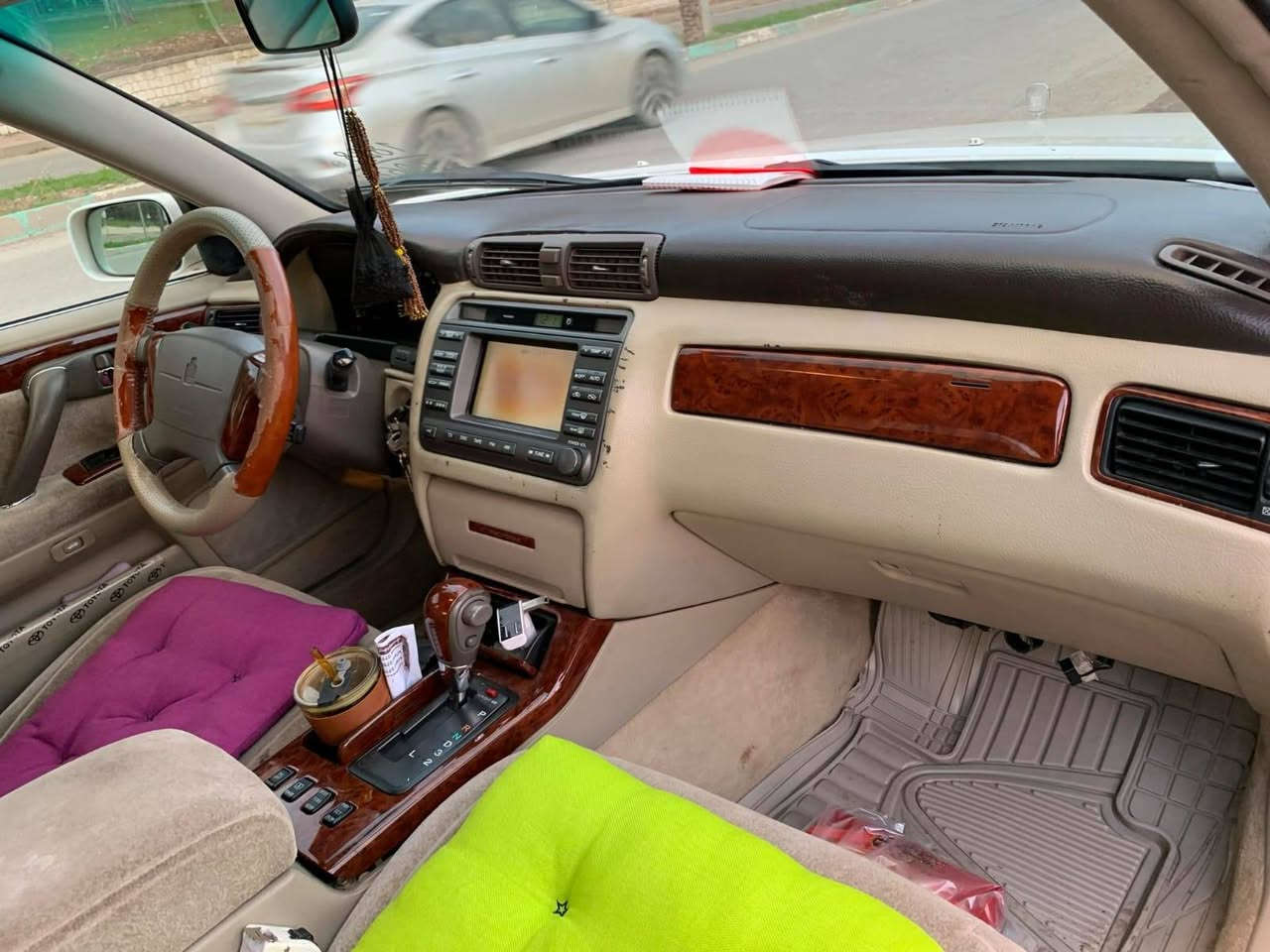 مەلیکە موس 4 دوگمە
سەیارێکی جوان وبێ مەسرەف چوارتایەی وویلی تازەی لەبندایە  وەکۆدی هەیە و موسە وچواردوگمەیە و هەمووشتی بەشەرت  گۆڕینەوەش دەکەین  نرخ  46 گەڵاو  مجال  
*********** السليمانية, العراق
