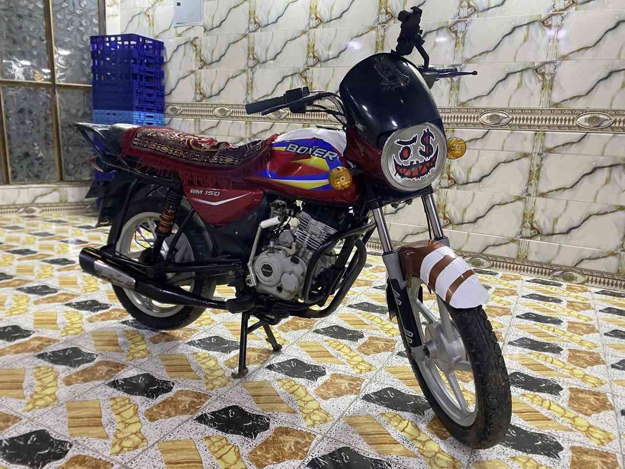 سلام عليكم بوكسر للبيع موديل 20كلك بدون اورق محرك مجفت مره وحده تجفيت اصلي دراجه ناعمه او نص هندر لايت بك لايت كله شغال سلف شغال بس بتري ضعيف او عوزها صفحيه وحده مكني كربلاء طوريج
رقمي ***********سعرها 575الف او بيه مجال
