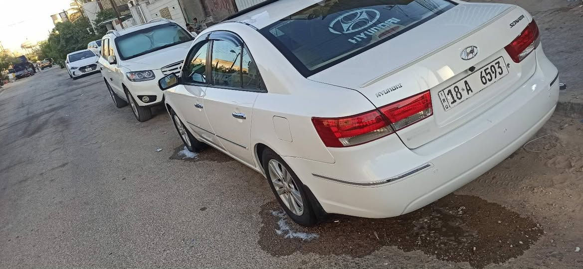 سوناتا 2010 خليجي محرك 2400 رقم بابل باسمي صبغ عام بدون ضرر السياره خير من الله جاهزه من كل النواحي السعر 115بيهه مجال حك الجيه لشراي اكرر السياره بدون حادث مكان السياره كربلاء ترايك للبصره للتواصل رقم موبايل فقط ***********
