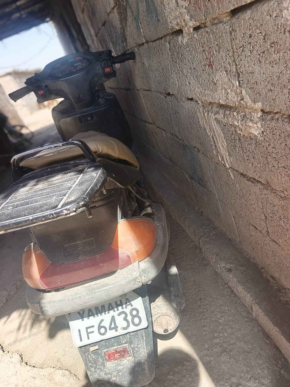 السلام عليكم اخون دراجه فضاءي سرعه 140شغاله مابيها  شي كفراتها كامله مابيهن شي موجودات دراجه خير من الله 
السعر 230الف أو بيها مجال العنوان بغداد ***********
