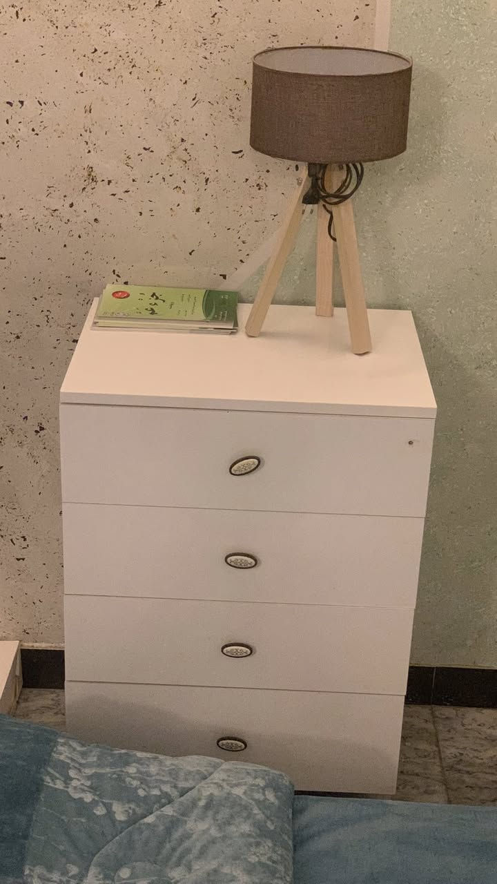 للبيع مستعجل
مستعمل نظيف 8 قطع
 *********** واتساب
