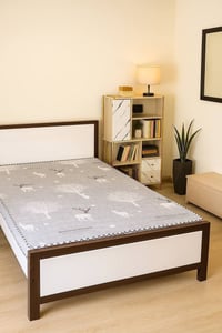 سرير نفرين • خشب طبيعي • ٢٠٠×١٨٠