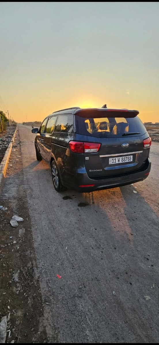 السلام عليكم سيارة سيدونا للبيع موديل 2015
7راكب 
محرك وكير كفالة 
6سلندر 
السيارة نظيفة مال بيت
رقم انكليزي 
المكان بغداد 
رقم الهاتف ***********
