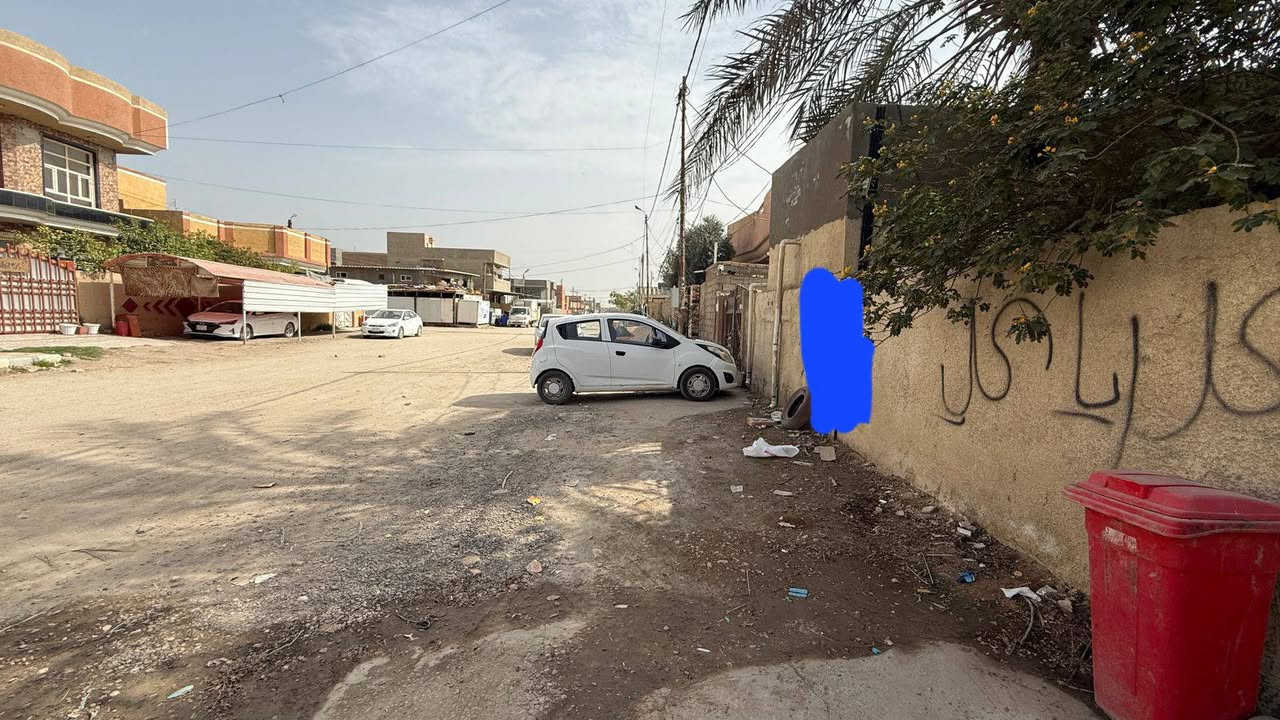عرض
بيت طابو صرف المساحه ٣٥٧متر بدون ورثه ولا قاصرين 
حله البكرلي شارع عشرين 
كافه الخدمات 
ماء بدون ماطور مساعد 
كهرباء ثري فيز 
انترت ضوئي الكيبل بل باب 
مجاري حديثه 
تبليط للباب عرض الشارع ٢٠ متر 
منطقه هادئه ومرتبه 
للاستفسار اكثر الاتصال 
***********
