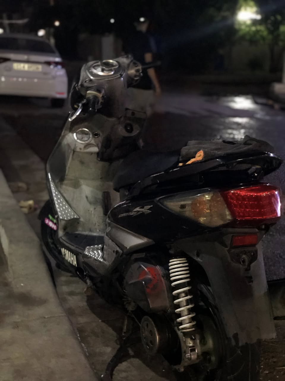 السلام عليكم سكنس فحل نوزل بوشه رياضي 58 بيه تزويد صالنصه صجميه اصليه وكلاجات رياضي دراجه مكينه مكفوله وكل نقصه مابيه نكره بكل وقت كهربائيات كله شغاله بيع فقط سعره 700 وبيه مجال حك الجيه مكاني بغداد الجديده نعيريه كشراي خاص او اتصال ***********
