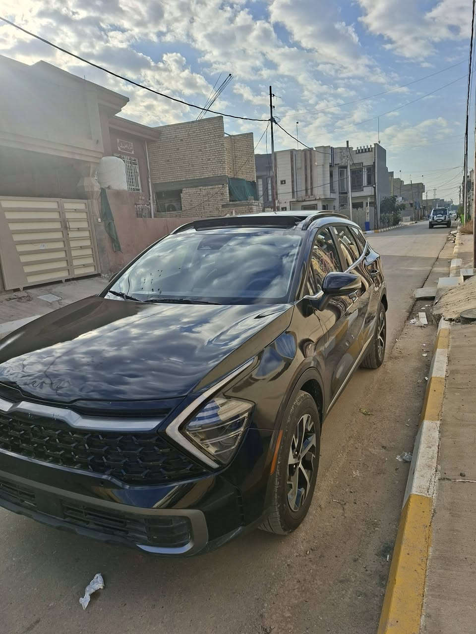 كيا اسبورتج مديل ٢٥ وارد امريكي فول بصمه بنوراما كشنات جلد كشن كهرباءتدفئه بلكشنات رادارامامي رادارات بلمري اشاير بلمري تشغيل عن بعد حساس خلفي كامره دواره فور ويل جنطه كهرباء مكينه ٢٥٠٠ جي دي حادث جاملغ وبنيد مبدلات بدون دواخل شاصي لغد كفاله مرقمه واسط شهداء وكاله عامه مطلقه ا  صور الحادث بلمنشور *********** مكان السياره قضاء الصويرة
