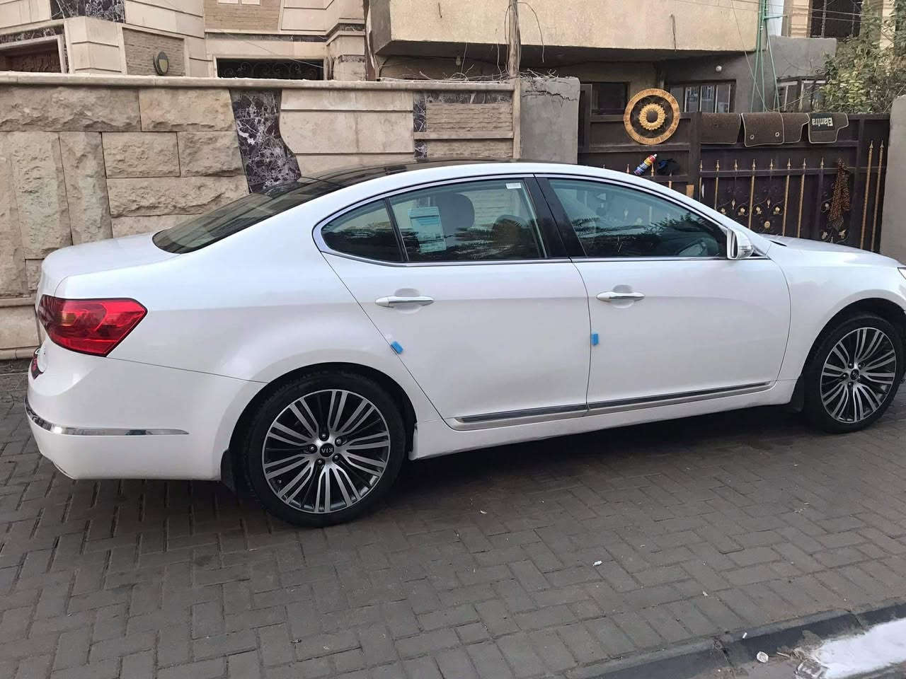 السلام عليكم
كيا كادنزا موديل 2011 رقم بغداد مميز ماشية 140 الف كير ومكينة مكفول بلادي ما ممفتوح سنوية 2029 السونار مرفوق بالمنشور السعر 107 مكاني بغداد السيدية
***********
