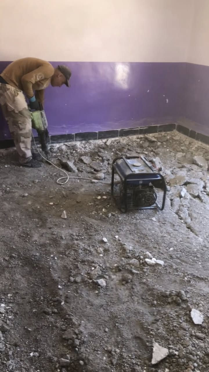سلام عليكم
كادر عمل 12 عامل      اي شقل نشتقل  
فرش حجر  
تكسير فتحات تبريد مركزي 

جلي حلان
تصفير بيوت 
تصعيد بلوك 
تصعيد رمل 
لبخ تكعيب 
درز بيوت 
تعديل تراب فوك تكعيبه 
ندخل جص 
تصفيط بلوك أساس تكعيبه 
1اذا معندك شقل اصلخنه بتعليق جزاك الله خير وهاذه رقمي خابرني ودلل 🫡☎️‪0784 582 3157
