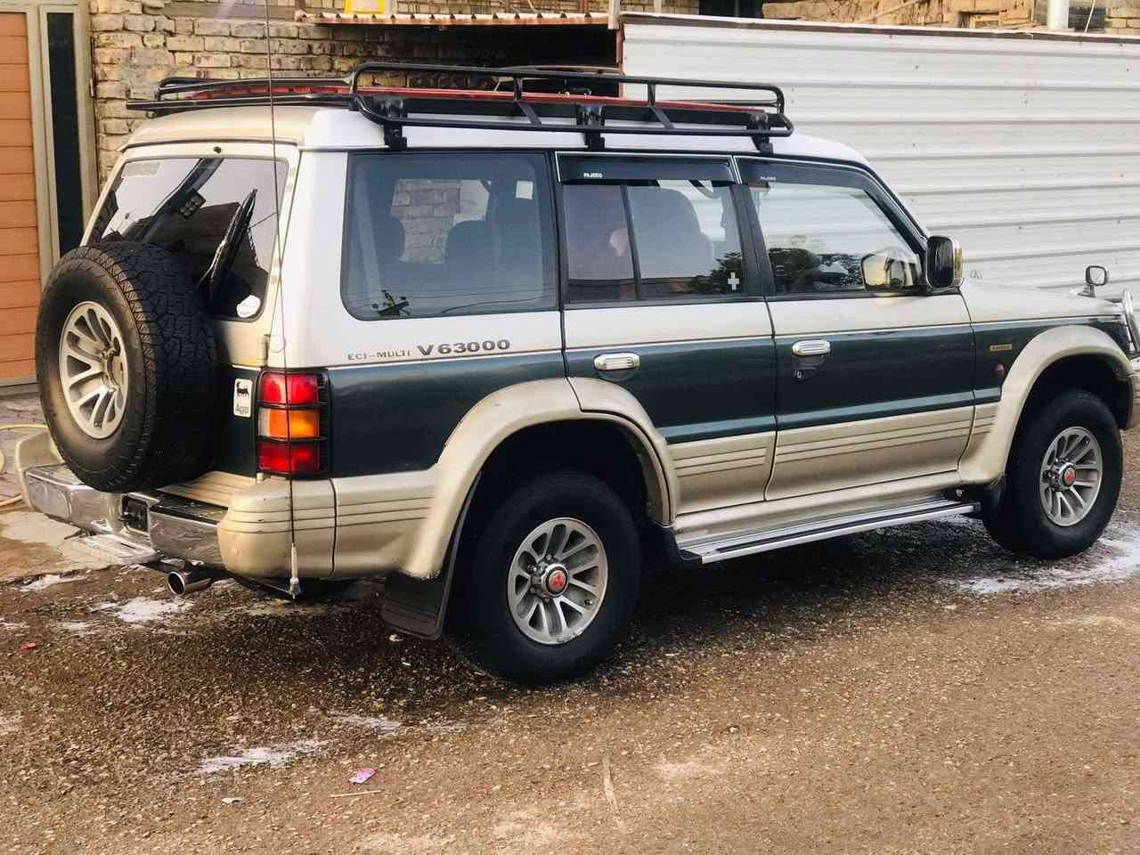 السلام عليكم باجيرو 92 كفاله عامه صدر امامي خلفي كهربائيات سنتر لوك مكينه حاويه بلاد اوتماتيك تخم تاير جاهز رقم نجف الماني راعيه يريد تحويل*********** سعر 65 بيهه مجال
