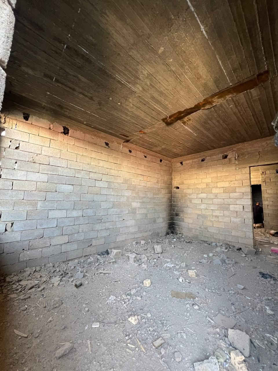 🏡 هيكل للبيع
📏 المساحة الكلية: 150م
✨ المواصفات:
 • بناء حديث درجة أولى
 • موقع مميز وهادئ

📍 الموقع: خلف معمل الثلج
📞 للمراجعة: مكتب العمده  للعقار
📌 بدايه شارع الصيني من جهه الجسر
مقابل بوابه الزبيديه
📲 رقم الهاتف: ***********
