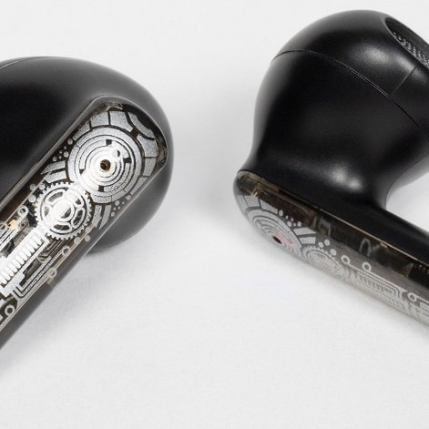 سماعة انفنكس لووب Infinix XBuds 3 Loop:

تصميم مريح: تصميم خفيف الوزن ومناسب للارتداء الطويل مع حلقات أذن تضمن الثبات أثناء الحركة.
جودة الصوت: توفر صوتًا نقيًا ومتوازنًا مع تحسينات في الجهير والمستويات العليا للصوت.
عمر البطارية الطويل: تدوم حتى 35 ساعة مع علبة الشحن، مما يجعلها مناسبة للاستخدام طوال اليوم.
شحن سريع: بفضل تقنية الشحن السريع عبر منفذ Type-C، يمكن شحن السماعات بسرعة كبيرة.
مقاومة الماء والتعرق: مقاومة للماء والتعرق بتصنيف IPX4، مما يجعلها مثالية للتمارين الرياضية والأنشطة الخارجية.
تقنية البلوتوث الحديثة: تدعم Bluetooth 5.3 لاتصال سريع ومستقر مع مدى اتصال جيد.
التحكم باللمس: واجهة تحكم باللمس سهلة الاستخدام للتحكم في الموسيقى والمكالمات بدون الحاجة إلى الهاتف.
ميكروفون مدمج مع إلغاء الضوضاء: يوفر مكالمات صوتية واضحة بفضل تقنية تقليل الضوضاء الخارجية.
التوافق الواسع: متوافقة مع مختلف الأجهزة الذكية التي تدعم البلوتوث، سواء هواتف ذكية أو أجهزة لوحية.
مواصفات السماعه جداً رهيبه 
الغاء الضوضاء التلقائي ليتلائم مع محيطك
صوت قوي مع مكبرات صوت داخليه مقاس 10 ملم 
 السعر 🔥 40 الف 🔥 مع التوصيل
للحجز اسمك وعنوانك ورقم الهاتف 

 ....................................................................................

 
  ⌚📲محل أيو فون 📲📲
متواجدين من الساعه 11ص الى الثانيه 12م
(  اكسسوارا⌚صيانة فوريه🪛 موبايلات📲)
نتشرف بيكم زبائننا الاعزاء❤️❤️

يتوفر توصيل لجميع محافظات العراق 

العنوان بغداد الحريه شارع العياده الشعبيه من جه الثالثه  قرب مستشفئ توجان الاهليه
للاستفسار اكثر مراسلتنا عبر واتس أب
***********
***********
 #ايربود
