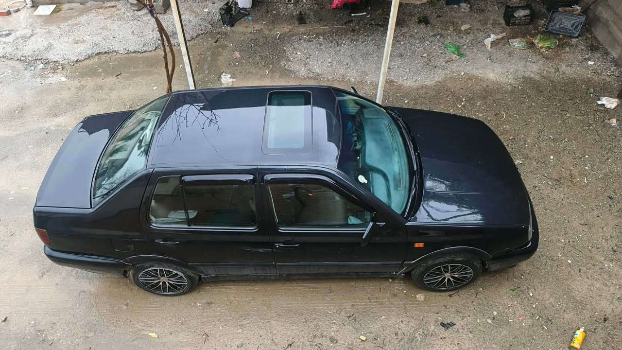 Otomatica makina 18model 1995 shaxala tabrid ba shart  gero makina be 3ayba weleky jwani la Sara armi plastiki hawrera  
***********
*********** السليمانية, العراق
