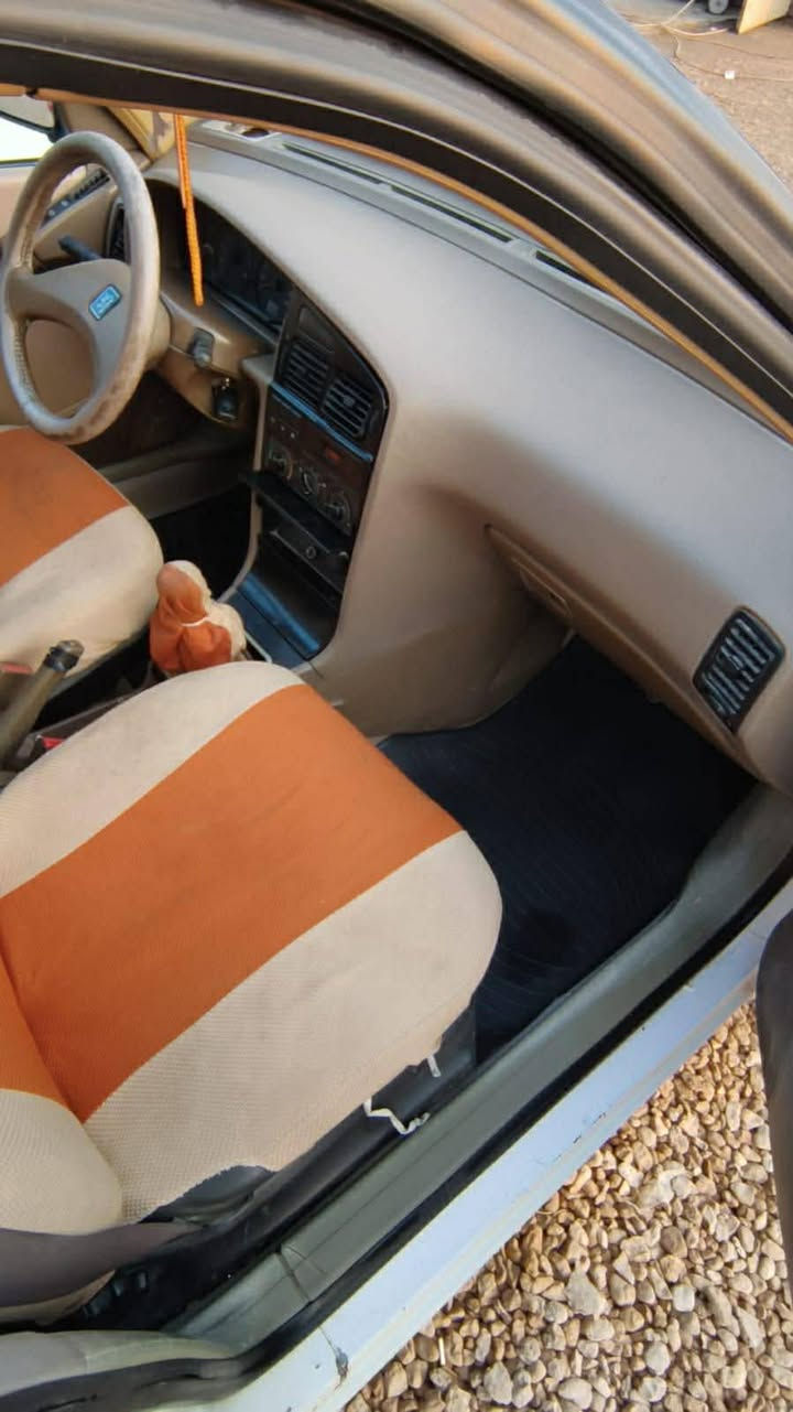 السلام عليكم...
السعر ٢٧ وبيها مجال 
بيجو ٤٠٥ جي ال إكس موديل ٢٠١٠ ... 
كفالة كير ومحرك... 
بيها ضربة فقط بالجنطة فقط 
حدادية جاهزة  
تبريد شغال سنويه جديده مصفره غرامات وكلشي بسمي تحويل بساعه تريده 
رقم الموبايل ***********
المكان حلة بابل البكرلي
