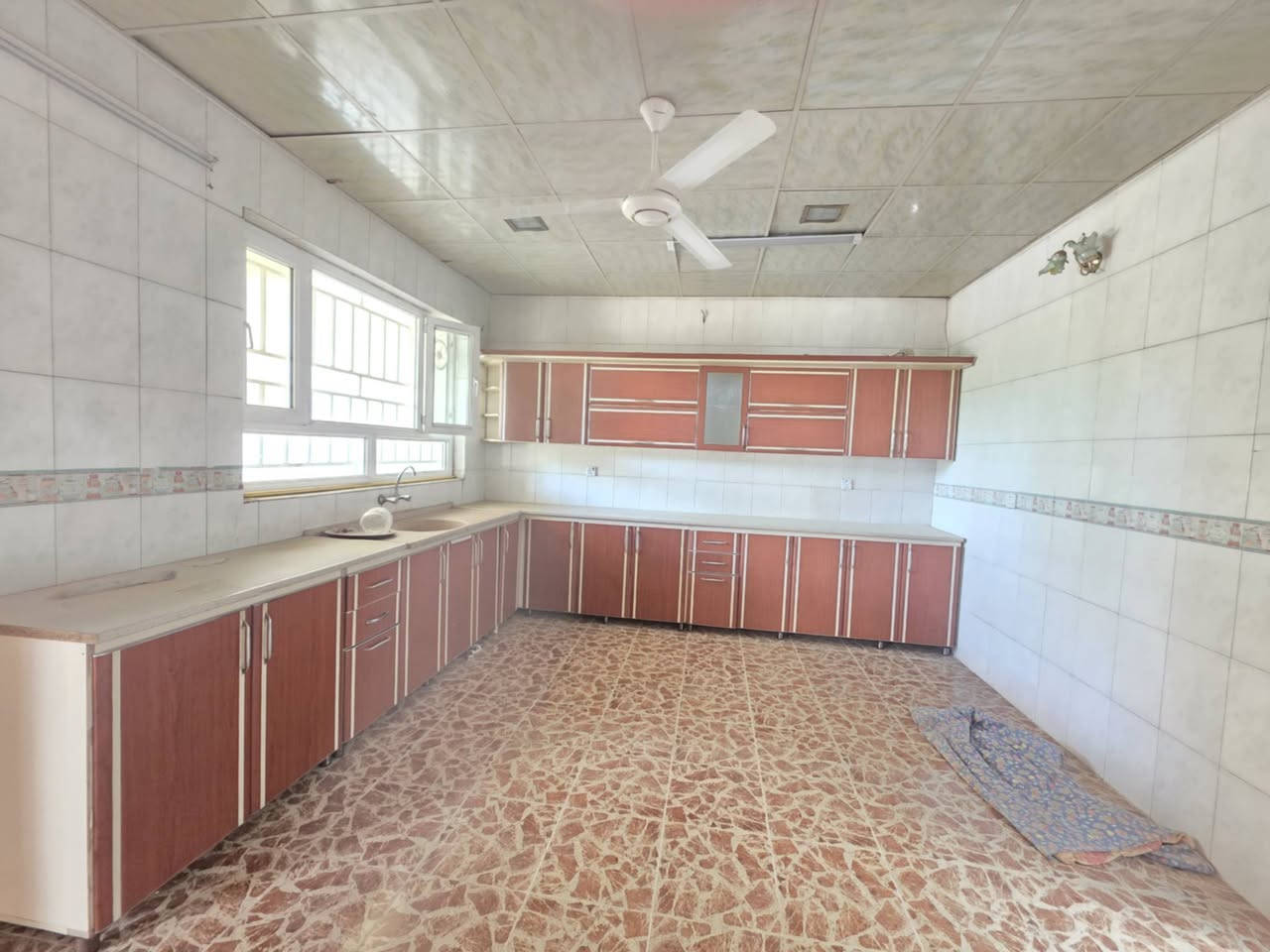 سڵاوی خودای گەورەتان لێبێ بەڕێزان
ئەم کەوانتەرە بۆفرۆشتن ، خاوێنە،تەختەیە موادی mdf
8مەترە سنگەکەشی لەگەڵە
سلێمانی - ڕاپەڕین
ئێوەی بەڕێزیش کەلوپەلەکانتان بنێرن لەخزمەتاناین


**إذا كنت صاحب هذا الإعلان وتريد حذفه لأي سبب، رجاءا أرسل رسالة إلى الدعم الفني**