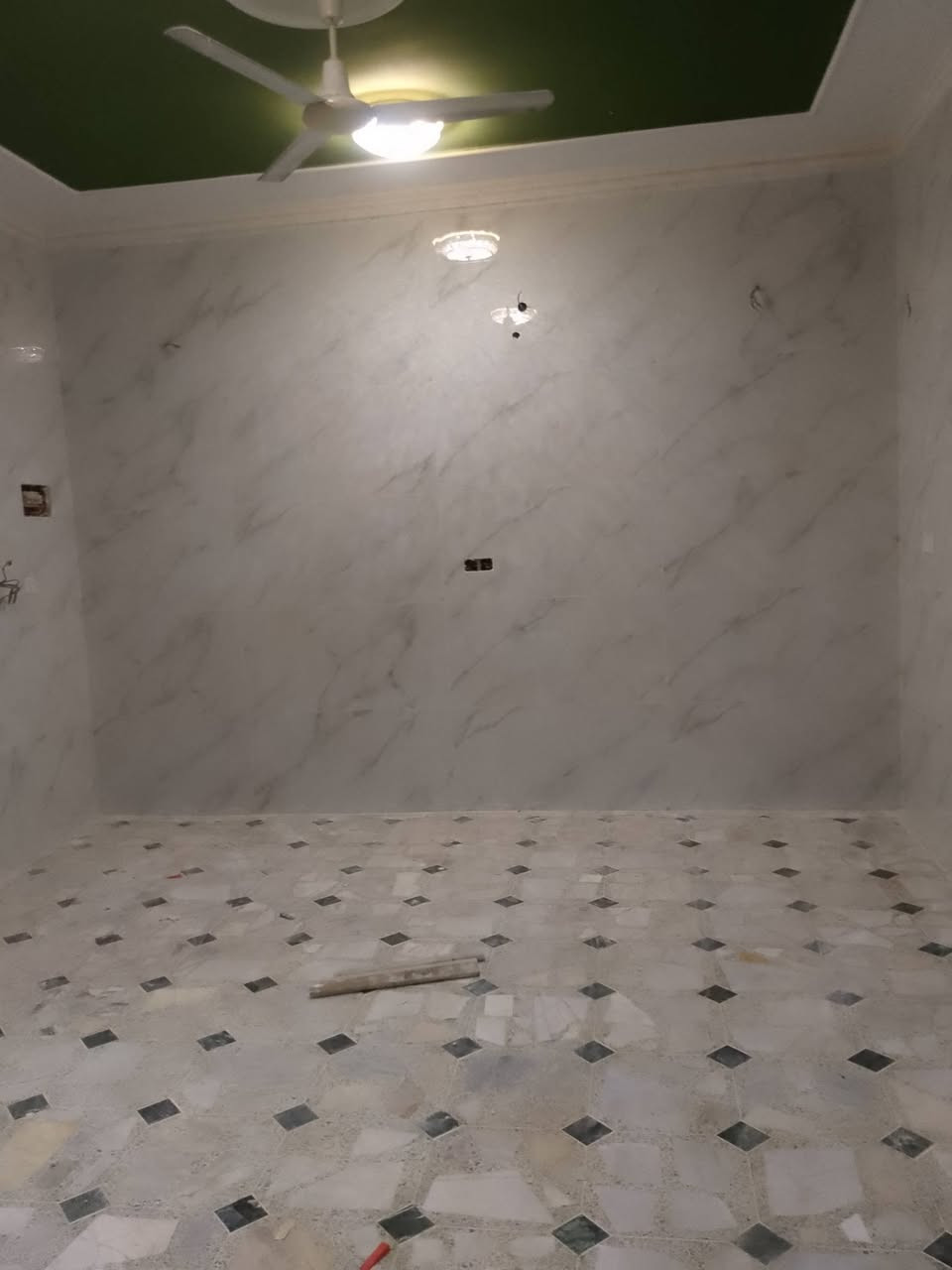 خلفه سيراميك مرمر كاشي
***********
