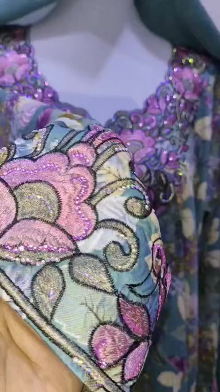 تم توفير مخاور استيراد إماراتي
مخيط وجاهز مع شال مطرز مع توفير قياسات خاصة

وبسعر مخفض ب27 الف فقط

يتوفر توصيل لكل محافظات العراق


**إذا كنت صاحب هذا الإعلان وتريد حذفه لأي سبب، رجاءا أرسل رسالة إلى الدعم الفني**