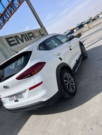 توسان للبيع موديل 2019 خليجي نصف مواصفات رقم شمالي والتفاصيل مرفوقه في...