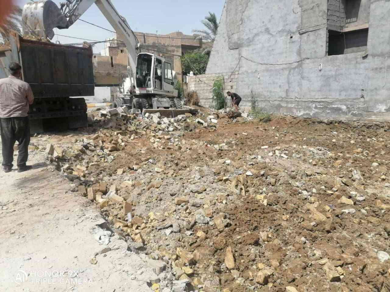 تفليش البيوت والمحلات بموادهن بدون فلوس *********** وازالت الانقاض في مناطق ديالى
