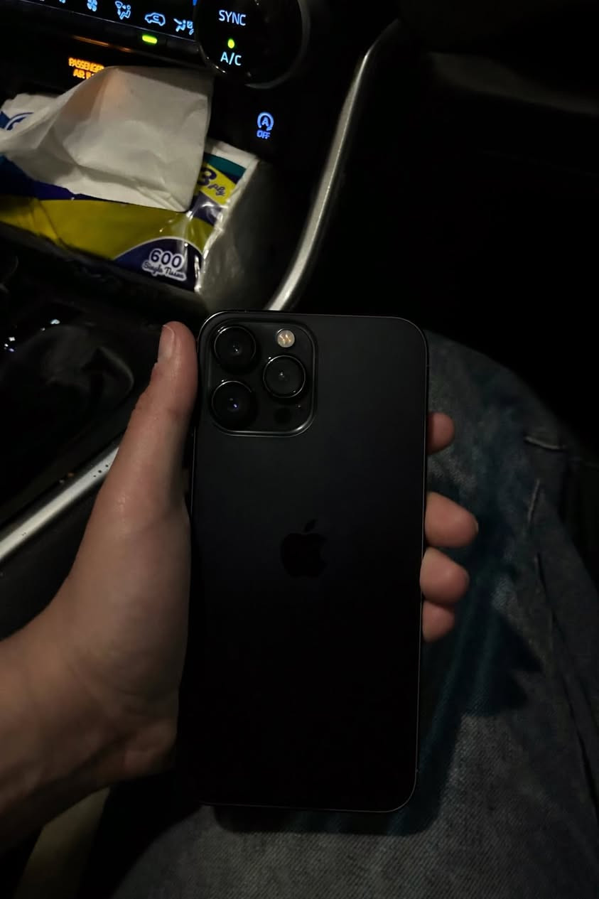 ايفون 13 برو ممبدل بي اي شي جديد و فحص موجود اذا تحب نروح اني وياك نفحصه السعر 350 قفل  بي فطر من الشاشه بل زاويه و من فوك مامأثر على المس ابد رقمي ***********

