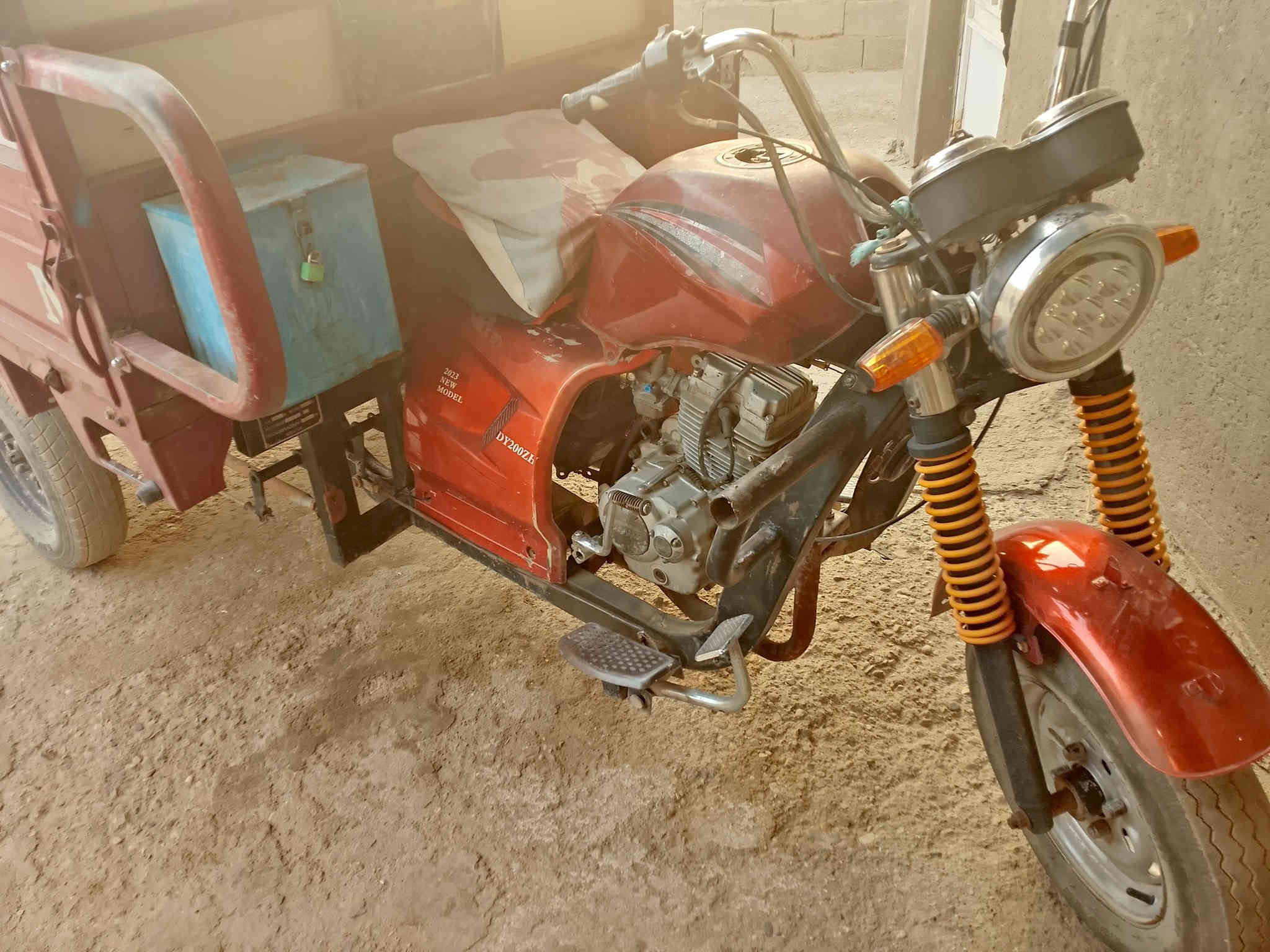 السلام عليكم ستوته لبيع موديل 17 اوراق بغداد السعر مليون وبيها مجال المكان كوت حي الحكيم الثانية  الاتصال ***********
