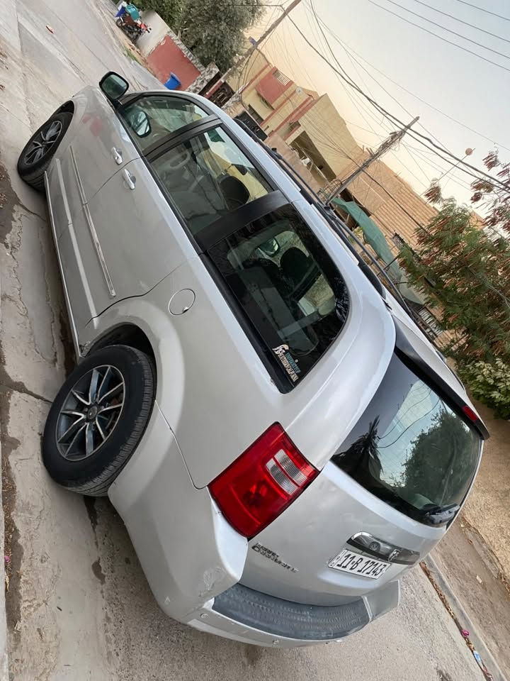 كرفان ٢٠٠٨sxtبسعر ٩٥$٣٨٠٠ محرك ٣قطع تبريد بسمي صبغ ٣قطع بدون اي ظرر جاهزه ***********

