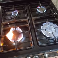 طباخ للبيع سعره 125 نظيف مابيه شي  مكاني جسر اديالى 07827151609