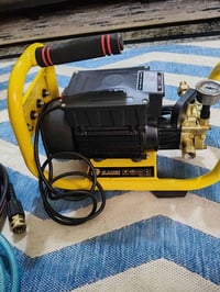 فارة غسل اصلية 9 بار 4 نوزل استخدام 3 مرات فقط اخت الجديدةكامل مرفقاته...