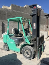 رافعة شوكية • متسوبيشي • ٢.٥ طن