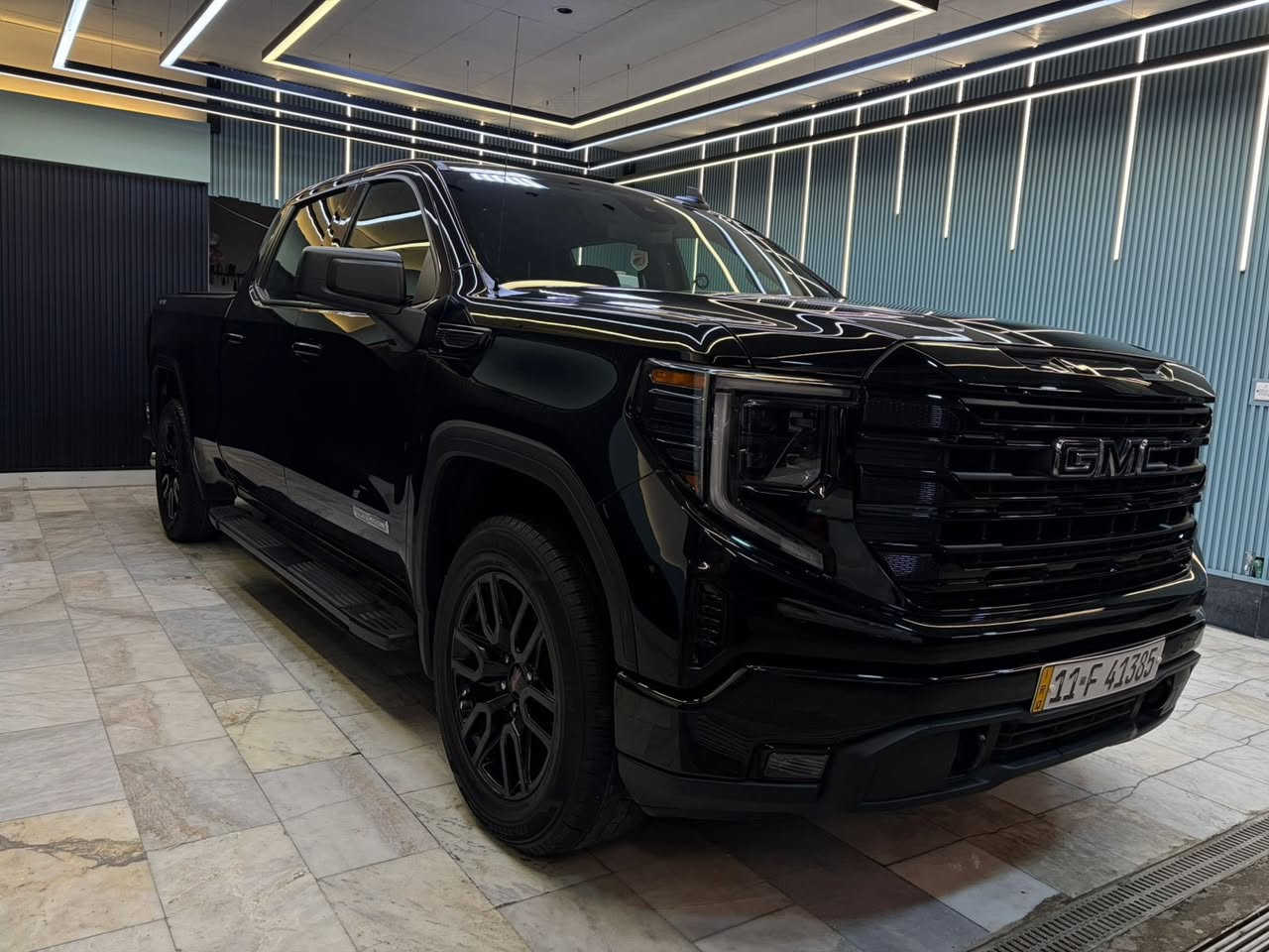 السلام عليكم 
لبيع جمسي سيرا مديل 2024                    محرك 2700 توين تيربو
كير 8 نمر تعليك المرغوب
ساعة الدشبول دجيتال بالكامل مع اماكانية تغيير شكل الدشبول 5 اشكال
ال
السيارة داخله كلين
حالياً ربع جاملغ خلفي وربع الصندوك تعمير درجه أولى لا غير الباقي كفاله كير محرك تبديل بارد كله كفاله/ ماشيه 37 الف / مكان سياره بغداد / ***********
