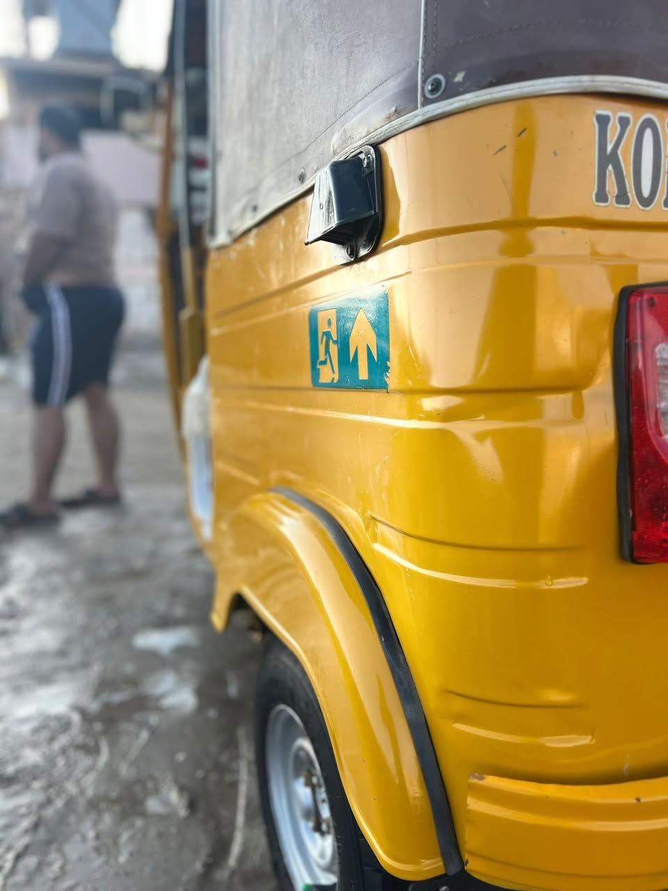 سلام عليكم تكتك 2019شهر11كفاله من الصبغ والمعجون كفاله كشر ومكينه جاهزه كبل للشارع تاجي سبع البور *********** اتصل وتدلل 🇯🇵
