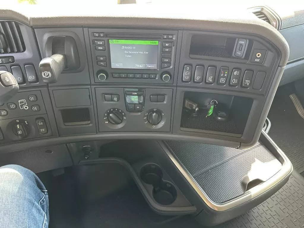 Scania R R490
سنة الصنع 2018
عداد 66000 كم 
ناقل حركة أوتوماتيكي 
قوة المحرك 360 كيلو واط (489 حصان
عدد المحاور 4
رافعة pk85002
قدرة الرفع 25 طن 
السعر 85 الف دولار 
شامل كمرك ضريبة شحن 
مدة الوصول 20 يوم بعد الحجز


**إذا كنت صاحب هذا الإعلان وتريد حذفه لأي سبب، رجاءا أرسل رسالة إلى الدعم الفني**