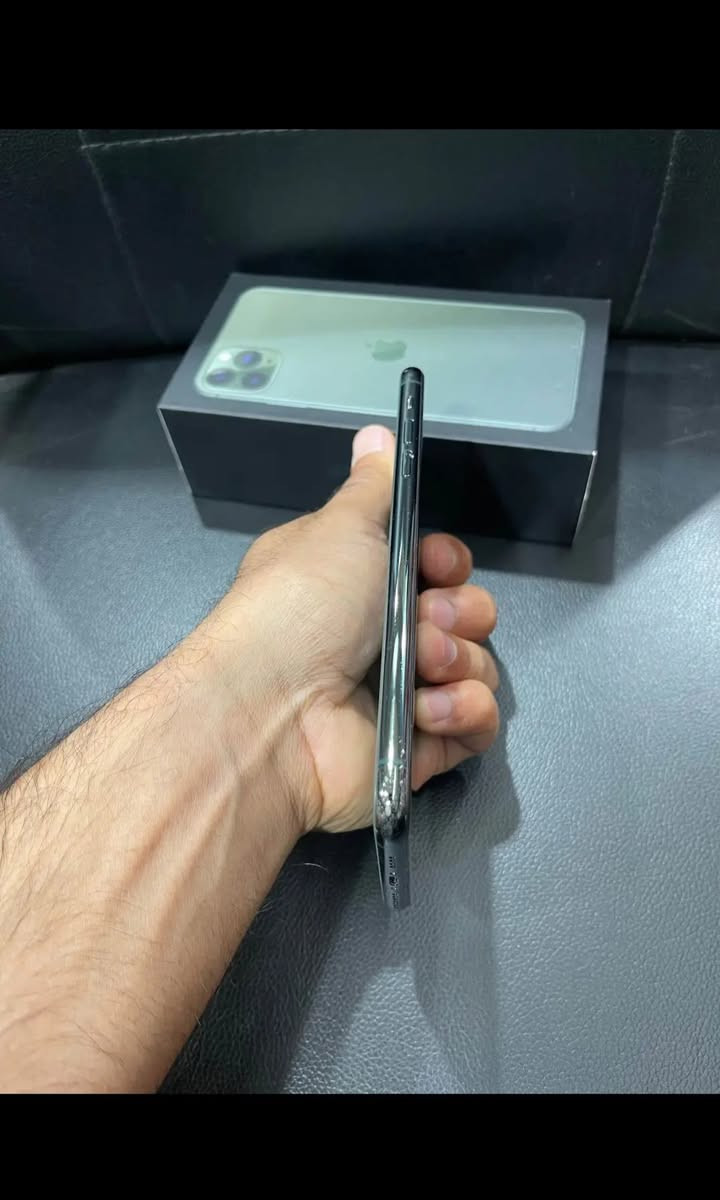 iPhone 11pro max 

عروضض العيد♥️
مساحة 256g
بطارية 85% شرعي 
وتر بروڤ 💦
معاه الكرتونه والشاحن 
مش مغير ولا حاجة ولا أتفك قبل كدة 
معفي من الضريبة 
نموذج M
السعر 11000🔥
للتواصل وتساب أو فون ☎️
لو مردتش فون ابعتلي وتساب بيبقى ضغط شغل في المحل ♥️🥰
01214894263


**إذا كنت صاحب هذا الإعلان وتريد حذفه لأي سبب، رجاءا أرسل رسالة إلى الدعم الفني**