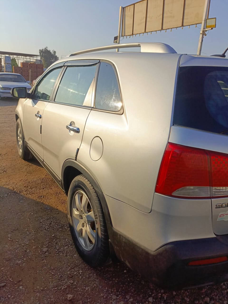 سورنتو امريكي 2013 
رقم انبار الجديد تحويل مباشر
ضرر السياره جاملغ الخلفي والباب
قطعتين
محرك وكير كفاله والك الفحص
محرك 6 سلندر
7 راكب 

السعر 145 وبيها مجال
***********
