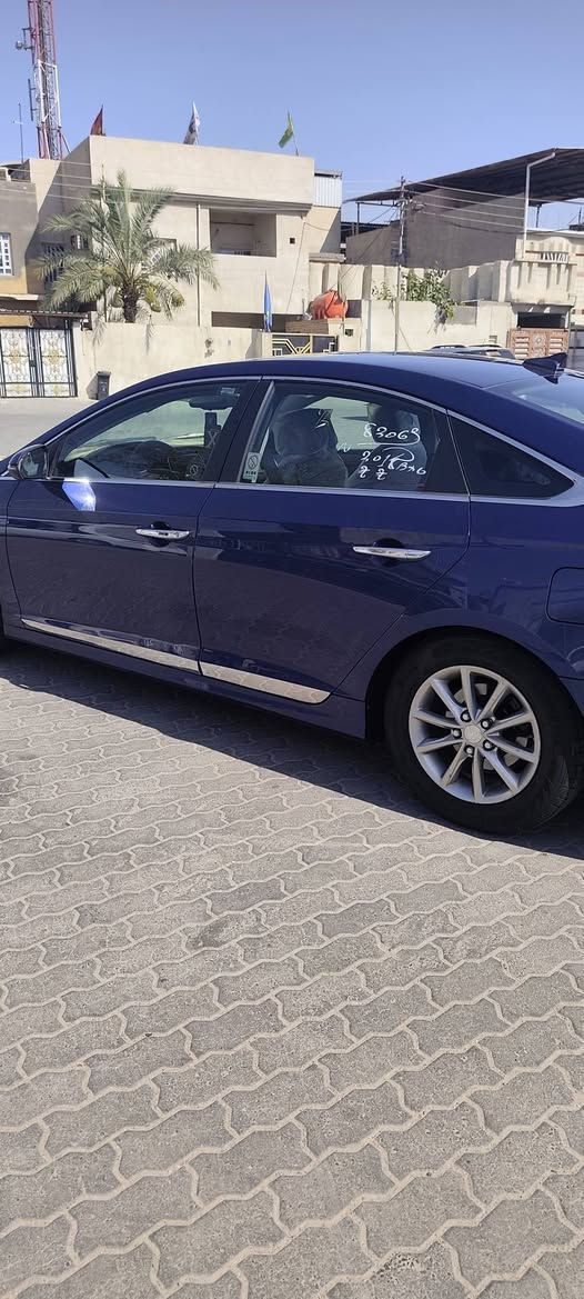 السلام عليكم سوناتا وارد كندي مديل 2018 
كفاله عامه ما عدا 3 باردات كد شبر 
مكينه 2400 gdi 
مكينه والكير والحداديه والتبريد وتخم تاير كفاله عامه 
السياره فول مواصفات اي نقص ما بيها 
السعر 125 وبيها مجال شي بسيط 
العنوان البصره القبله حي الجامعه 
الرقم *********** البصرة, العراق
