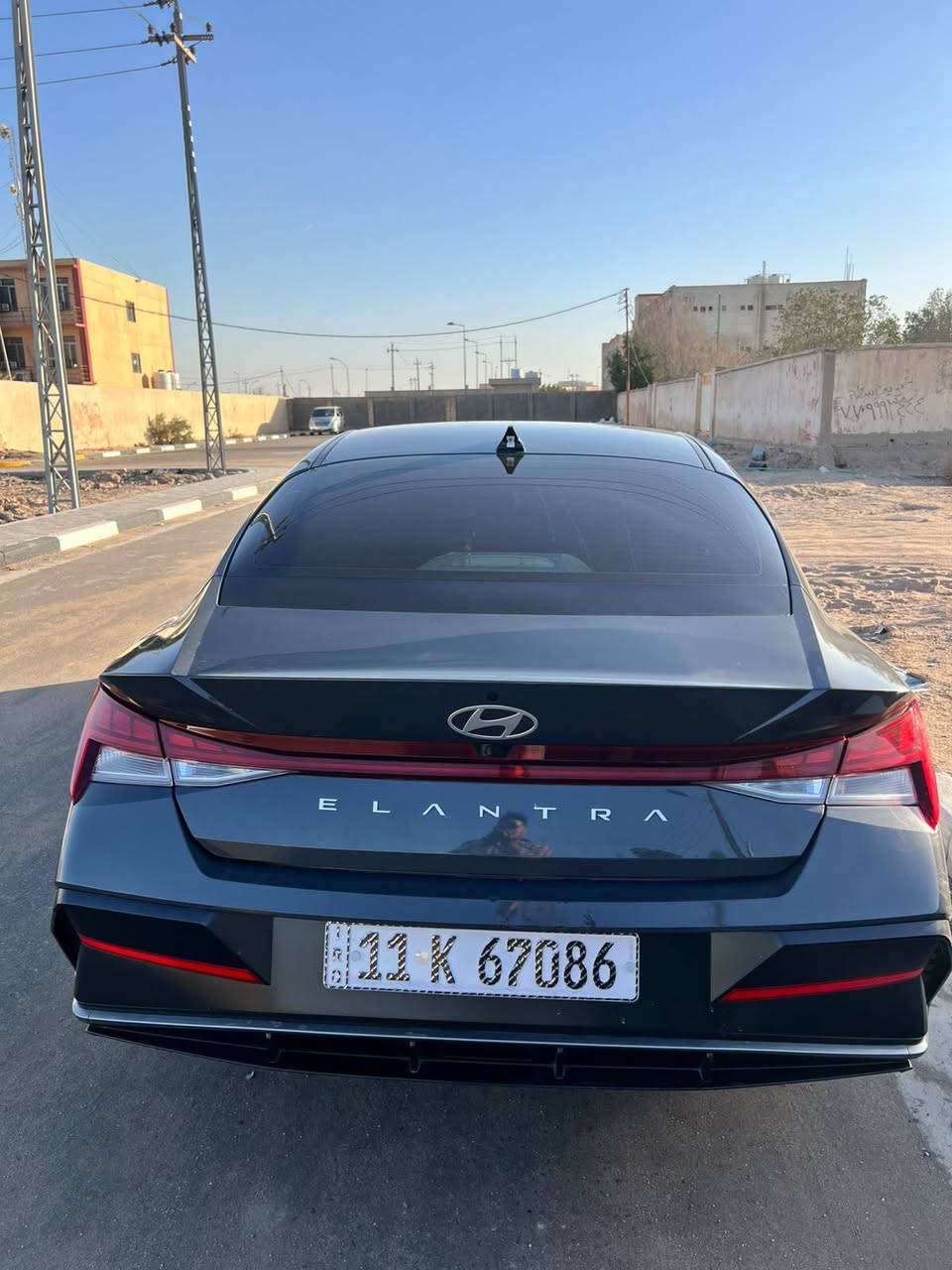 سلام عليكم الانتره
2024 وارد امريكي حادث سطحي بدون دواخل بدون تبديل موصفات فول عده جلد 
رقم بغداد نكليزي 
العداد90مايل 
سعر 153 وبيها مجال 
العنوان البياع قرب كراج.البياع هاتف ***********
مكلف بنشر لاتصال ع رقم وساب
